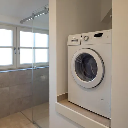 Junonia Apartment *